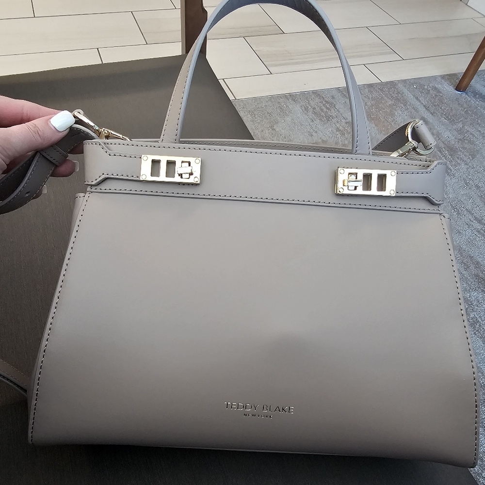 Teddy Blake Chiara Vitello 11"